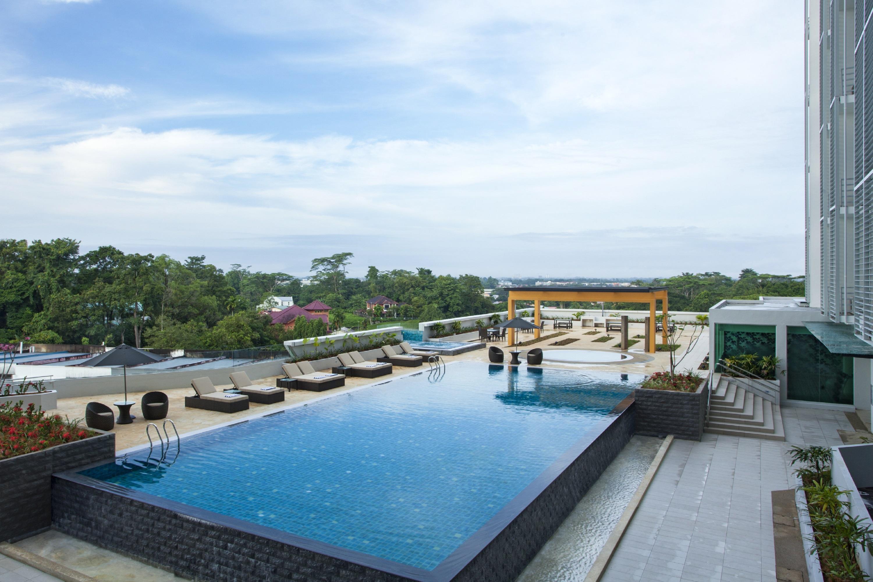 Hotel Citadines Uplands Kuching Esterno foto